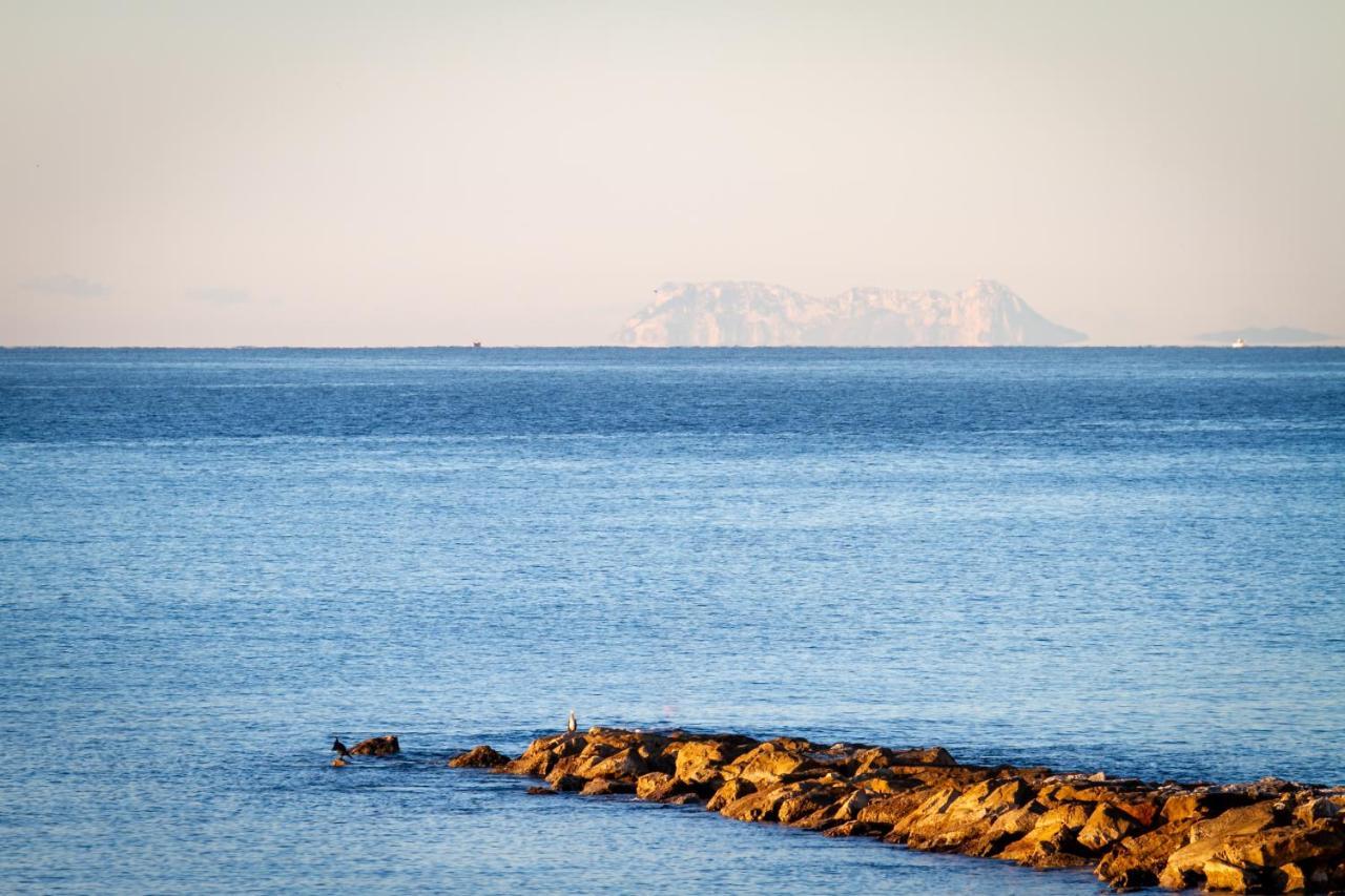 Marbella Banus Suites - Marbella Beach Front Suite Apartment Bagian luar foto